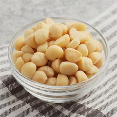 Regal Raw Macadamia Nuts 5 lb. WS-999MCDRAW5