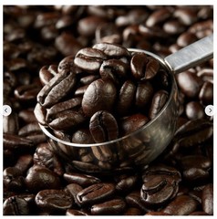 Kirkland Signature Whole Bean Coffee, French Roast, 2.5 lbs. EXP 05/07/2027