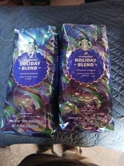 Starbucks 2024 Holiday Blend Whole Bean Coffee – 2 Pounds Limited Edition