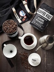 Gourmet Dark Roast Whole Bean Coffee – Perfect for Espresso & Coffee Press, 32oz