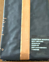 Starbucks Reserve Holiday Christmas Reserve 2025 Whole Bean Coffee (8.8oz/250g)