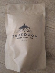 8oz – TRAPDOOR – SLEIGHT OF HAND – 3 Bean Blend Medium Roast Whole Bean